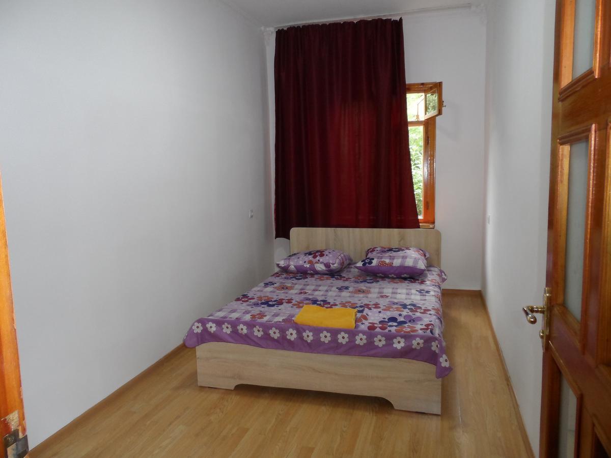 Freedom Hostel Almati Kültér fotó